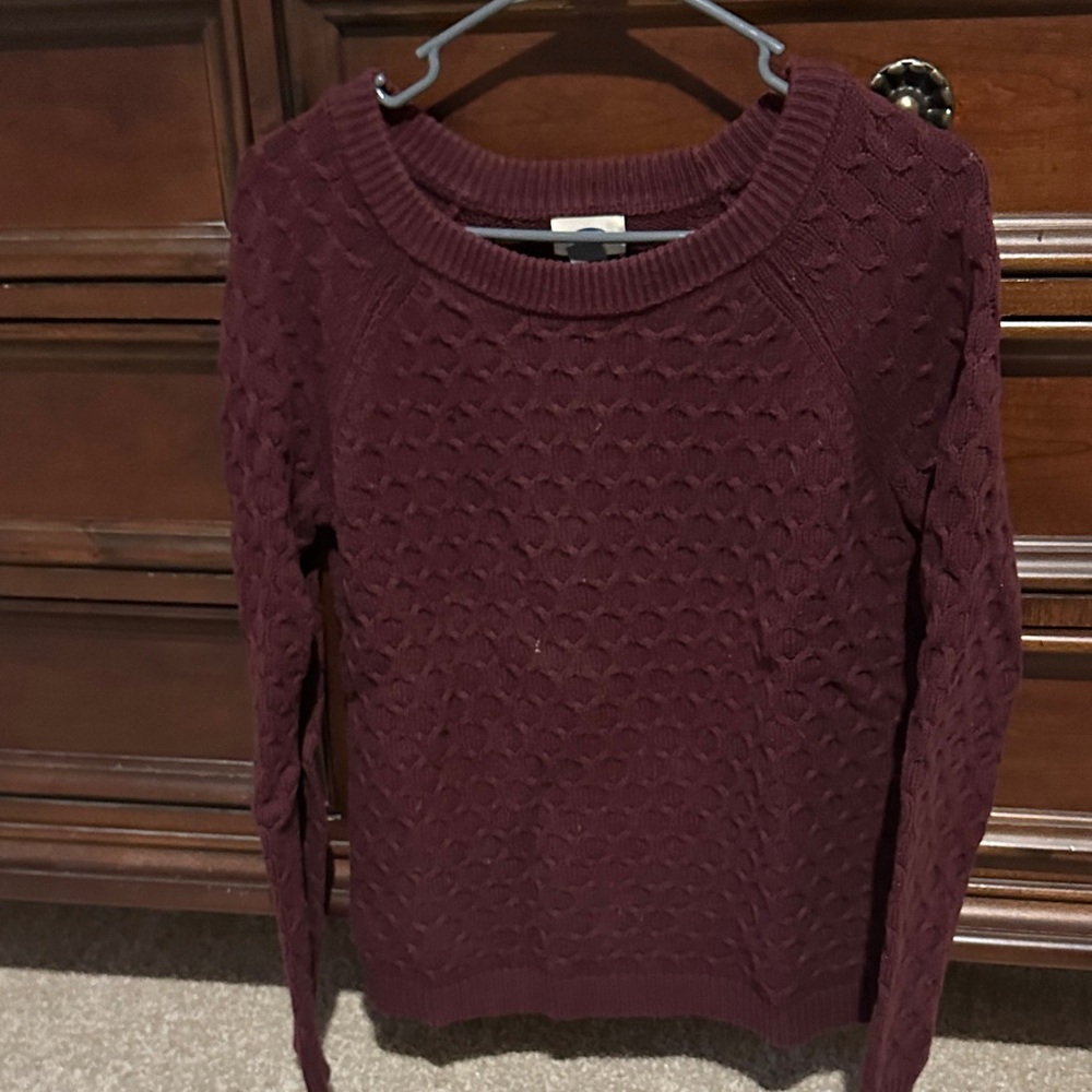 Old Navy Women's Deep Burgundy Sweater